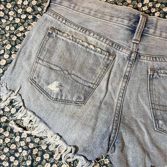 Lucky Brand Cut Off Shorts Distressed - Picture 9 of 9